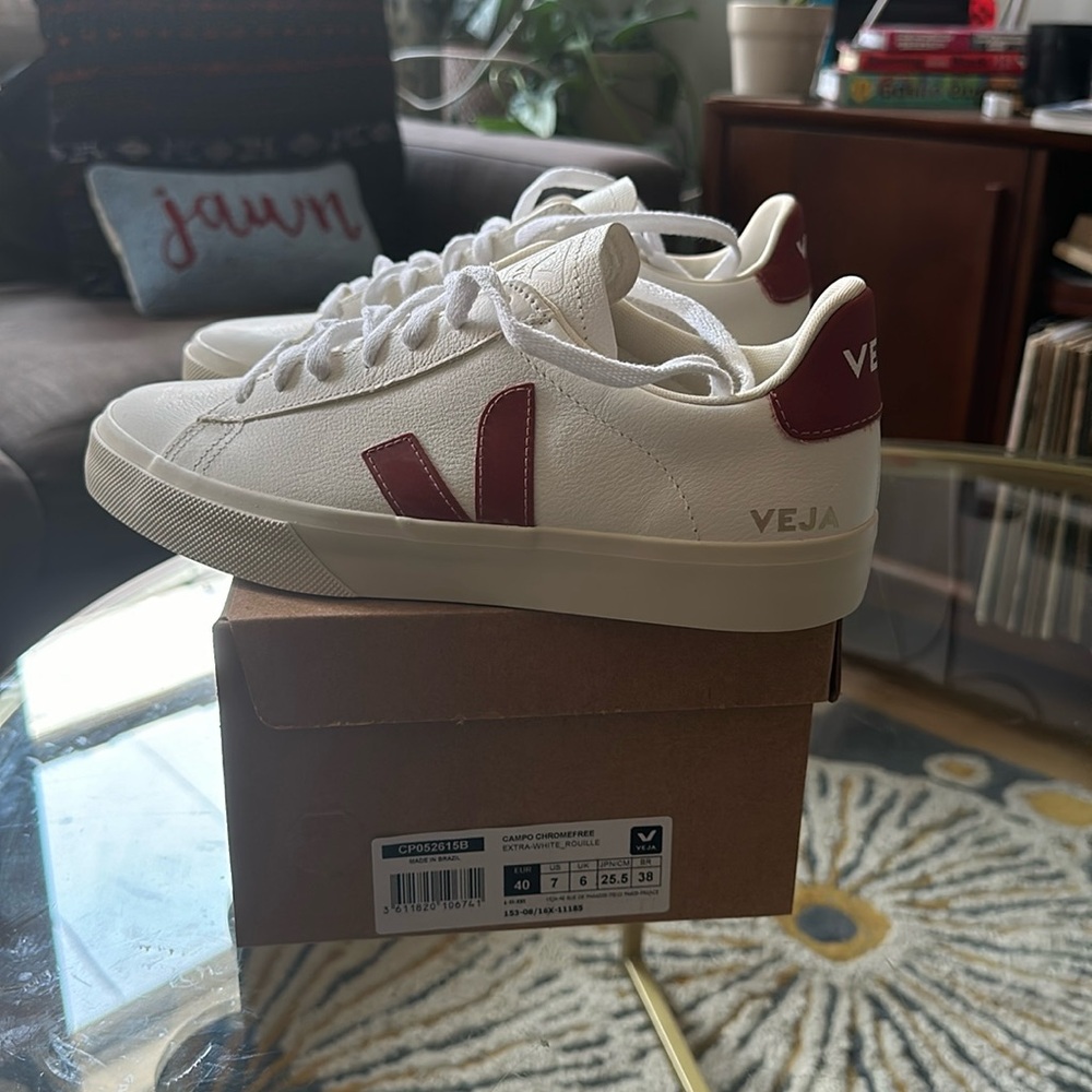 BRAND NEW VEJA CAMPO CHROMEFREE LEATHER WHITE ROUILLE